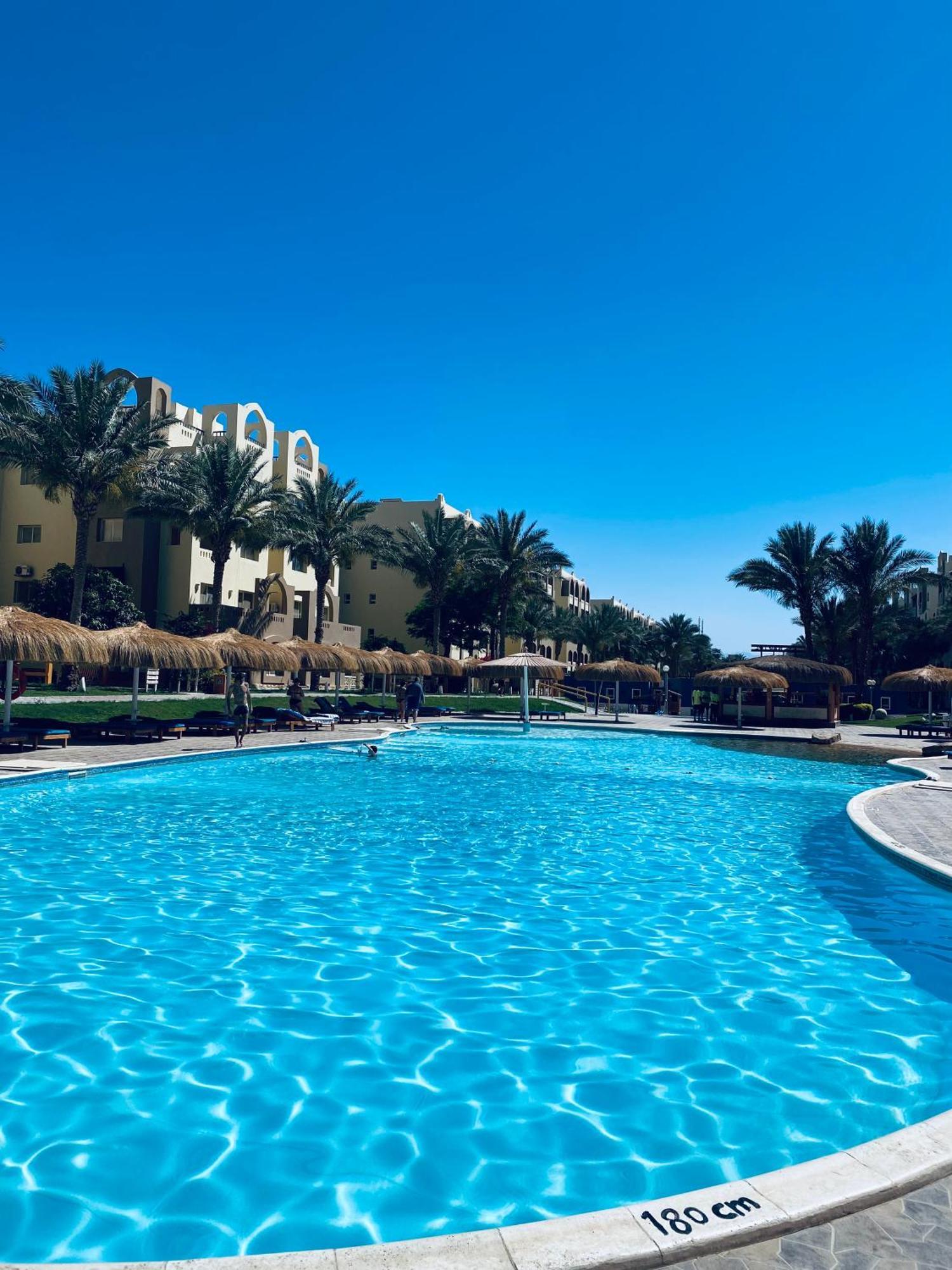In El Karma Aqua 4 Hurghada